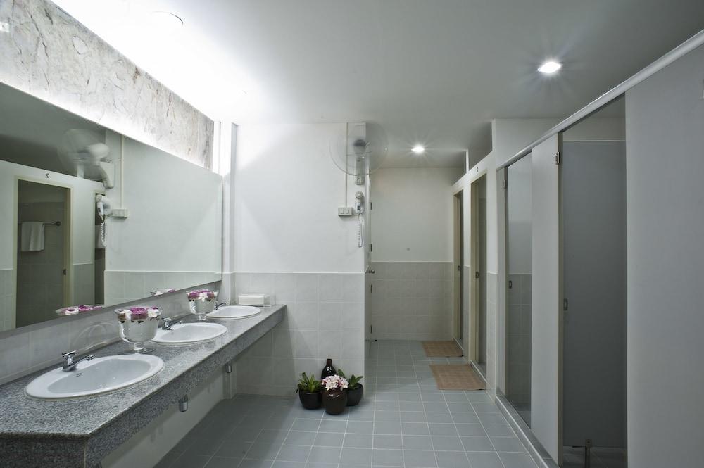 G9Bangkok Hostel Exterior photo