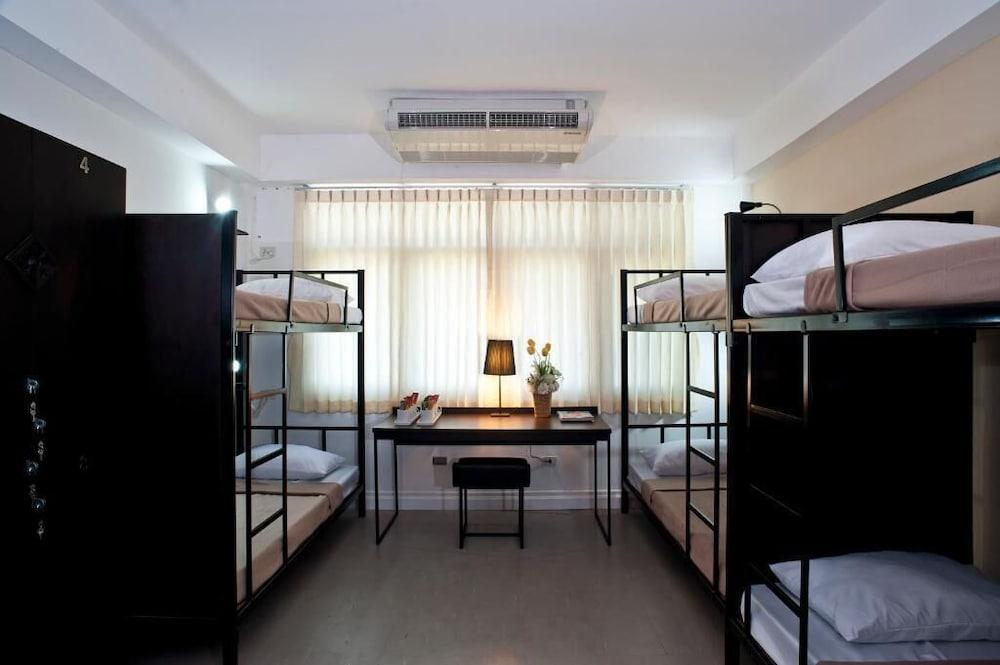 G9Bangkok Hostel Exterior photo