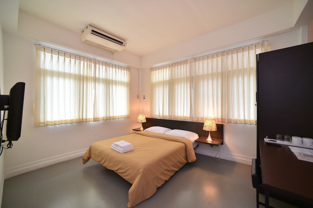 G9Bangkok Hostel Exterior photo