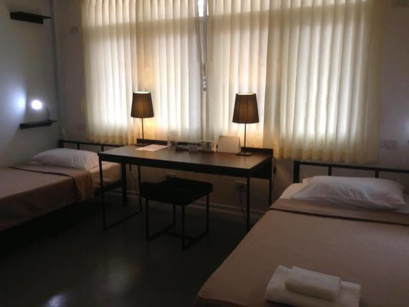 G9Bangkok Hostel Exterior photo